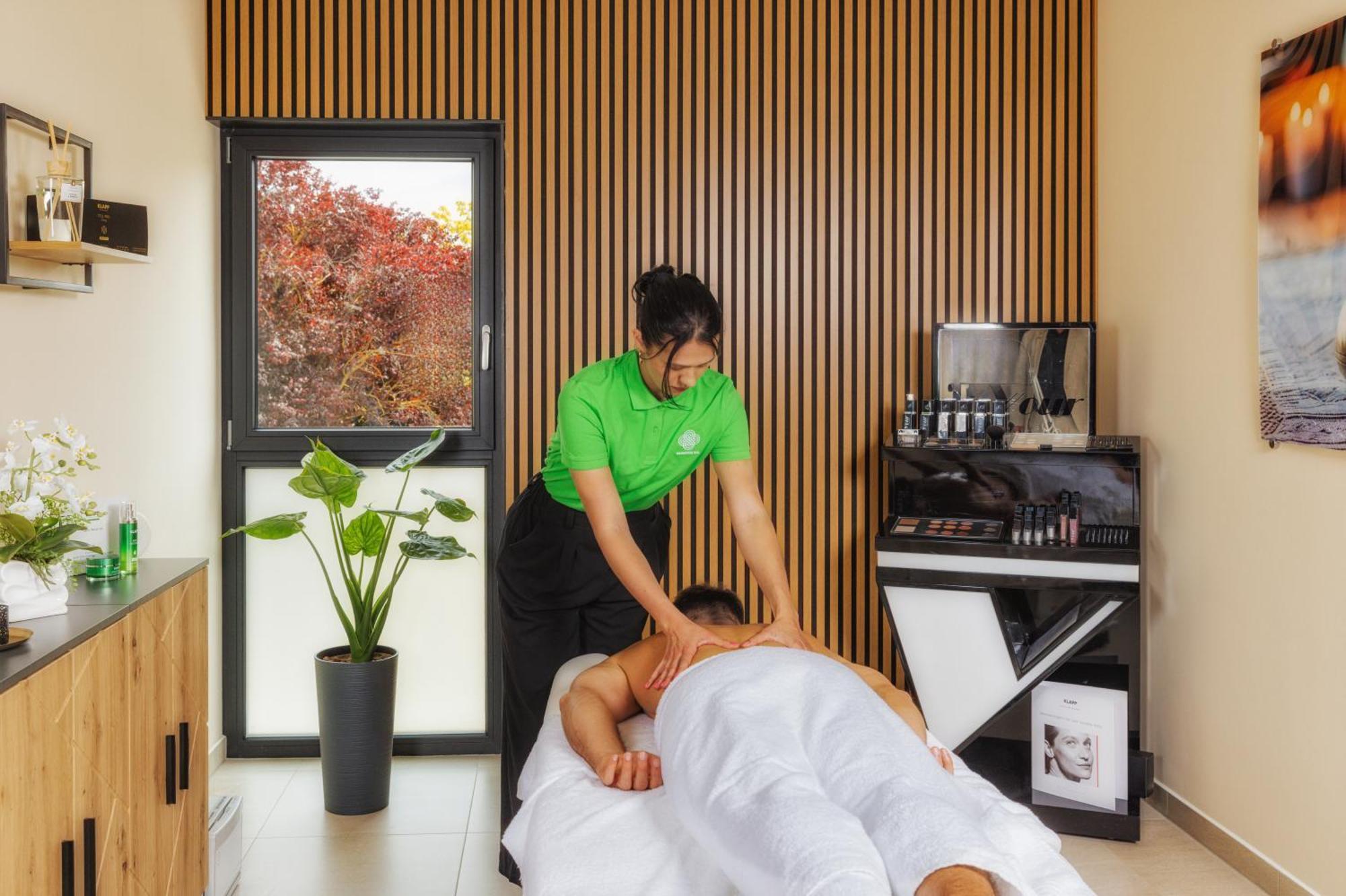 Hotel Bernstein Acamed 3*