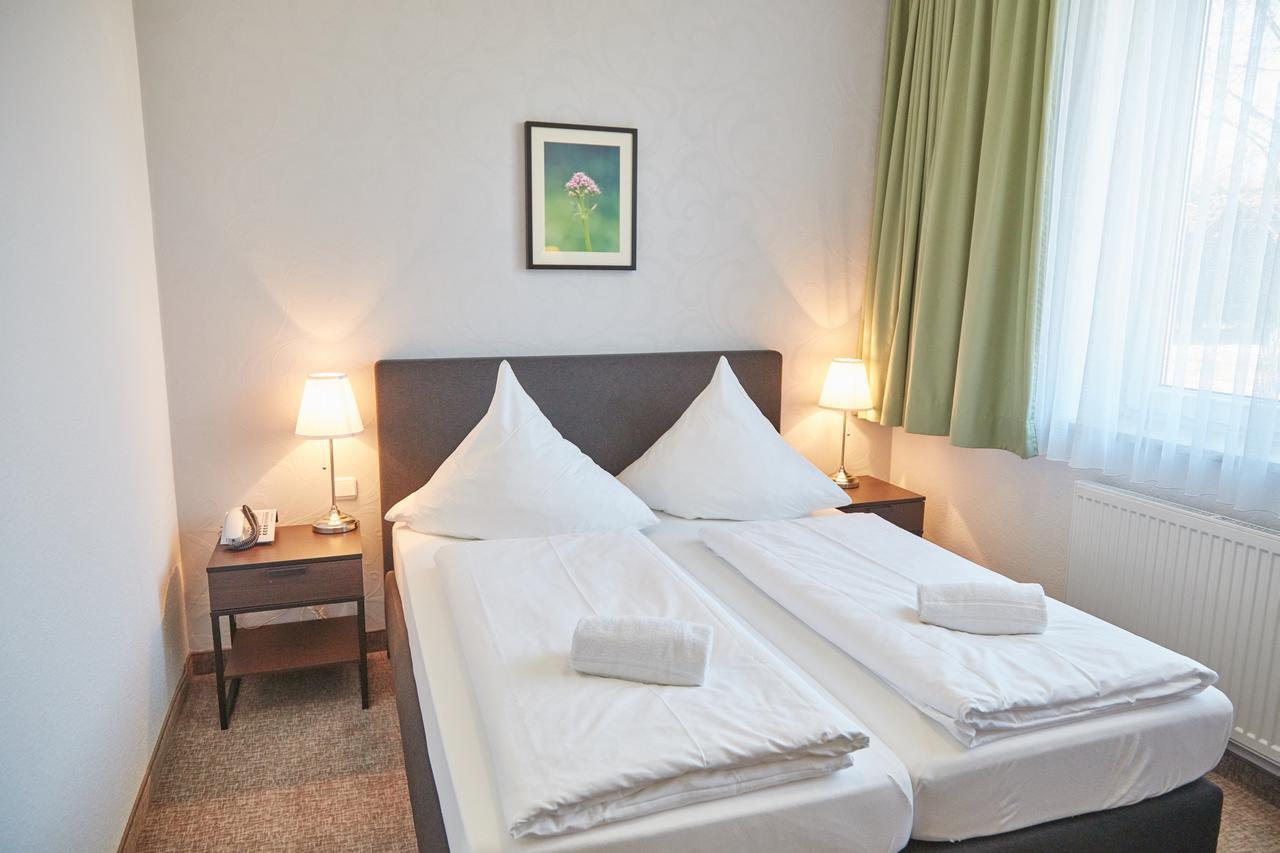 Bernstein Acamed Hotel