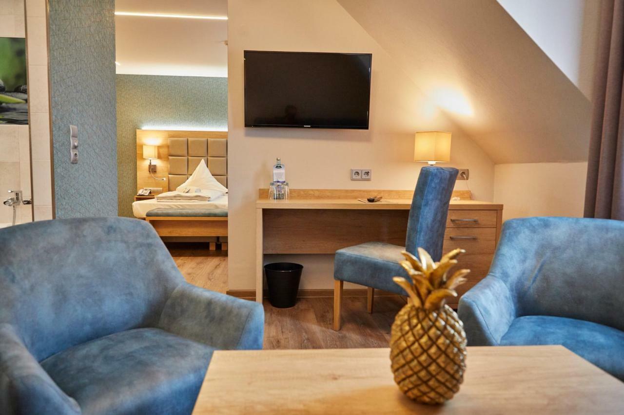 Bernstein Acamed Hotel